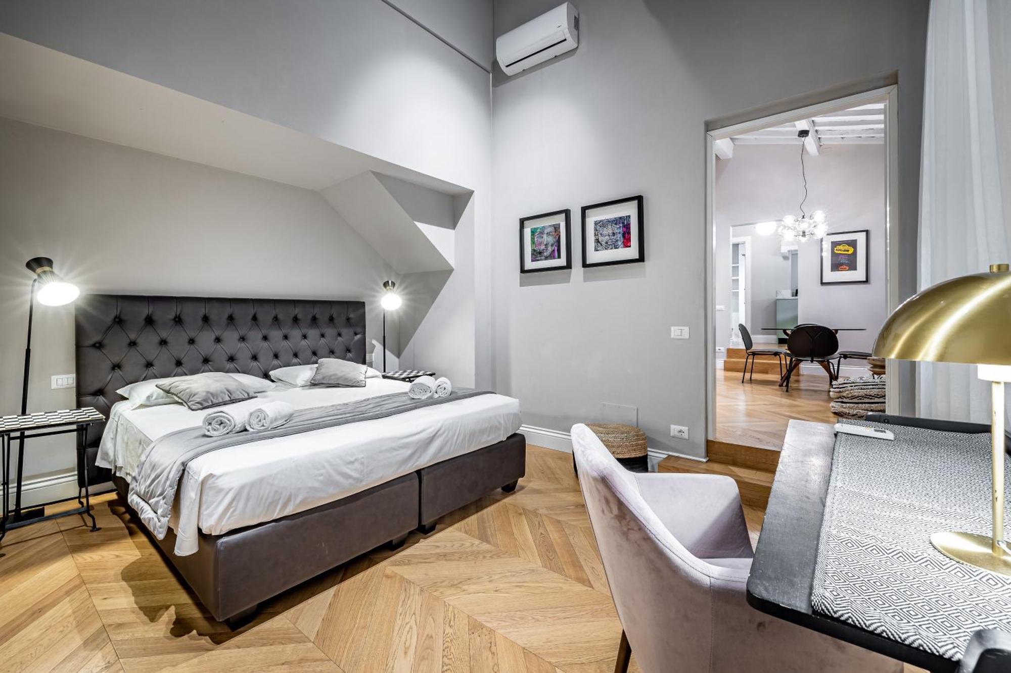 Hs4U Ricasoli Luxury Apartment Near Duomo N.1 Florence Buitenkant foto