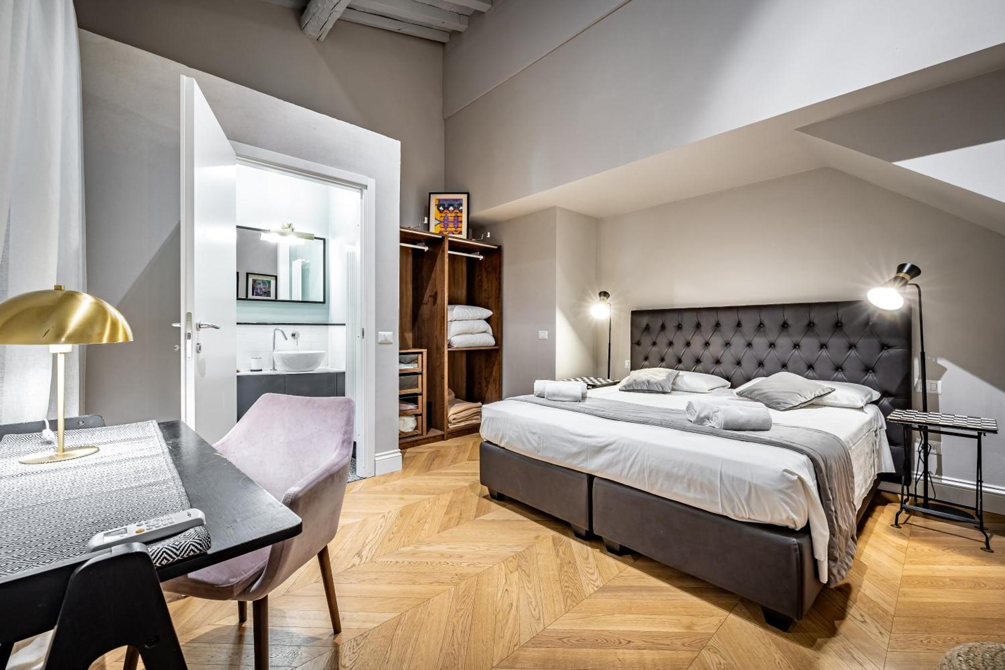 Hs4U Ricasoli Luxury Apartment Near Duomo N.1 Florence Buitenkant foto